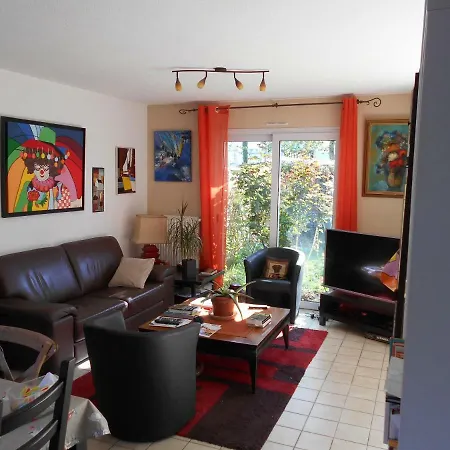 Maison Individuelle Mr Alaphilippe Vannes Exterior photo